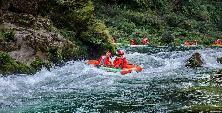 黃龍洞、天門仙山、猛洞河、鳳凰古城“湘西神秘之旅”5日游