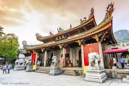 閑廈時(shí)光【世遺鼓浪嶼 永定土樓 集美 曾厝垵】動(dòng)車5日游 閑廈時(shí)光【世遺鼓浪嶼 永定土樓 集美 曾厝垵】動(dòng)車5日游