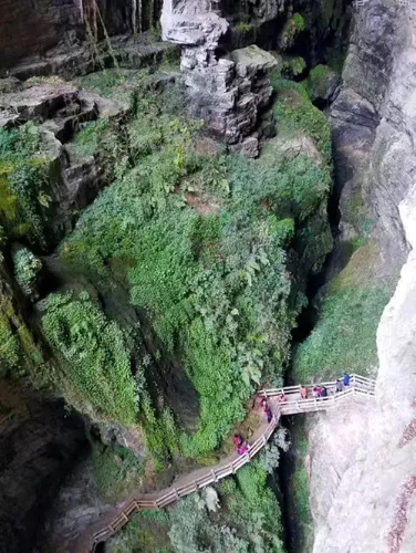 重慶?武隆(天坑?地縫?九黎城)雙臥5日 重慶?武隆(天坑?地縫?九黎城)雙臥5日
