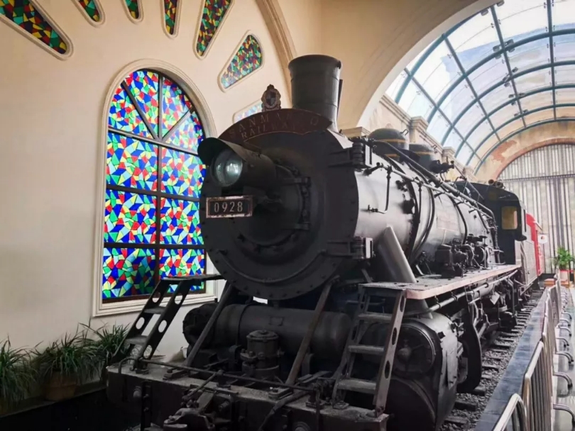 長沙?華誼兄弟電影小鎮、李自健美術館一日游 長沙?華誼兄弟電影小鎮、李自健美術館一日游