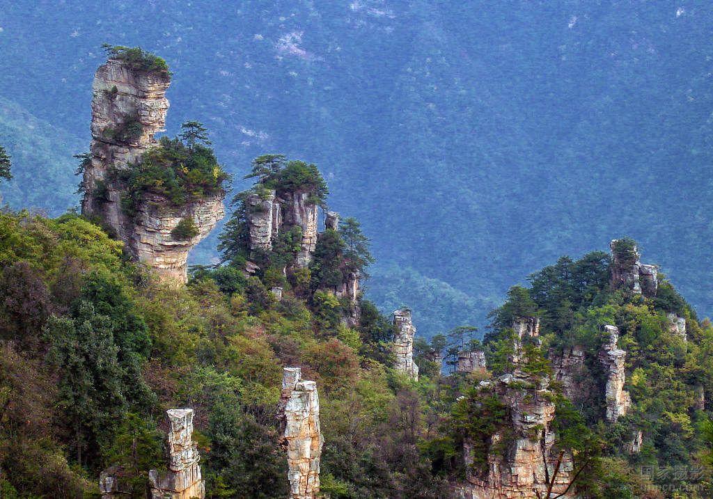 E1線：玻璃橋、袁家界、天子山、金鞭溪、天門山、夯吾苗寨、鳳凰古城湘西“精華之旅”品質純玩4晚5日游