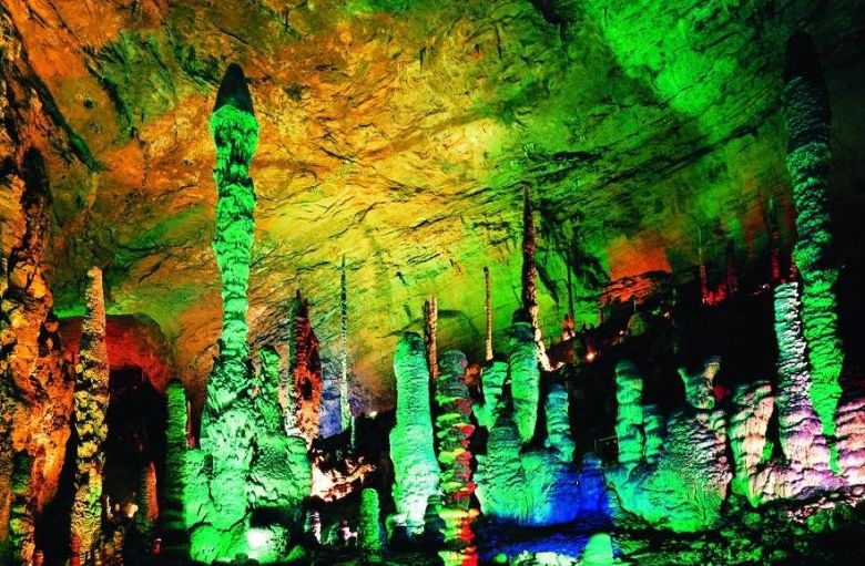 C3黃龍洞、大峽谷玻璃橋、天門山“新奇之旅”品質純玩2晚3日游