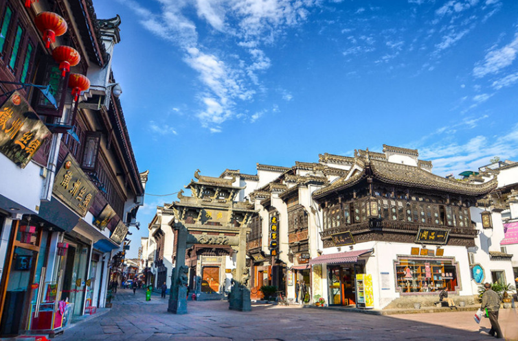 黃山、秀水千島湖、水墨宏村、西遞徽州古城高鐵純玩5日游