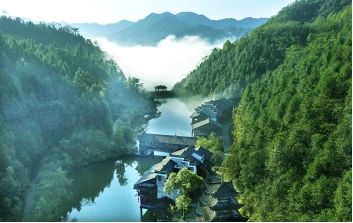 梅山文化園、青云洞、云臺山2日